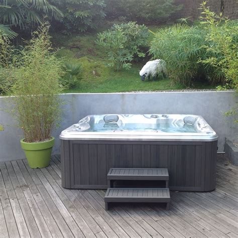 Built In Hot Tub MONTCLAIR SUNDANCE SPAS FRANCE Above Ground