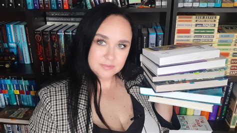 Книжные планы на июнь. Летние книги. - YouTube