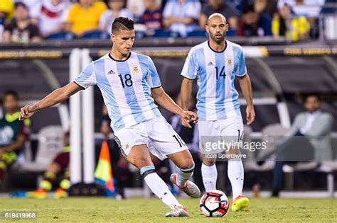 Erik Lamela Argentina Photos and Premium High Res Pictures - Getty Images