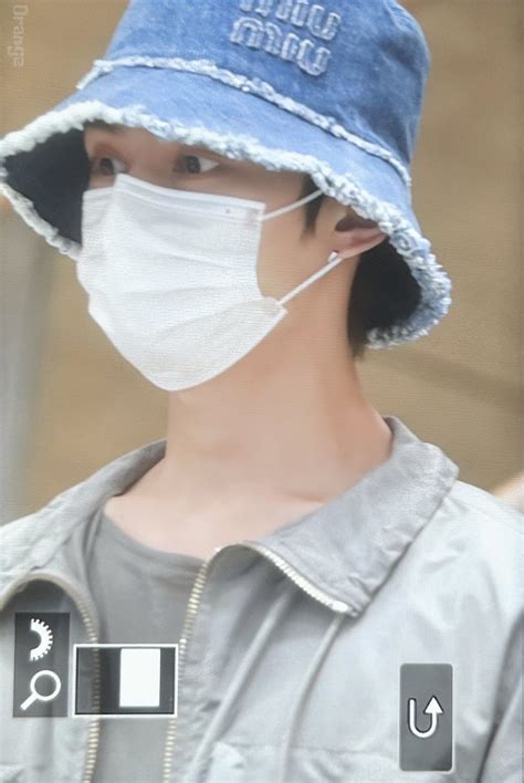 준철 on Twitter: "jun has safely arrived in south korea! rest well, junie 💙"