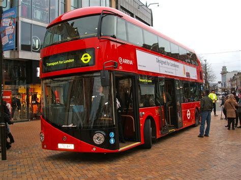 London To Trial Wirelessly Charged Hybrid Buses