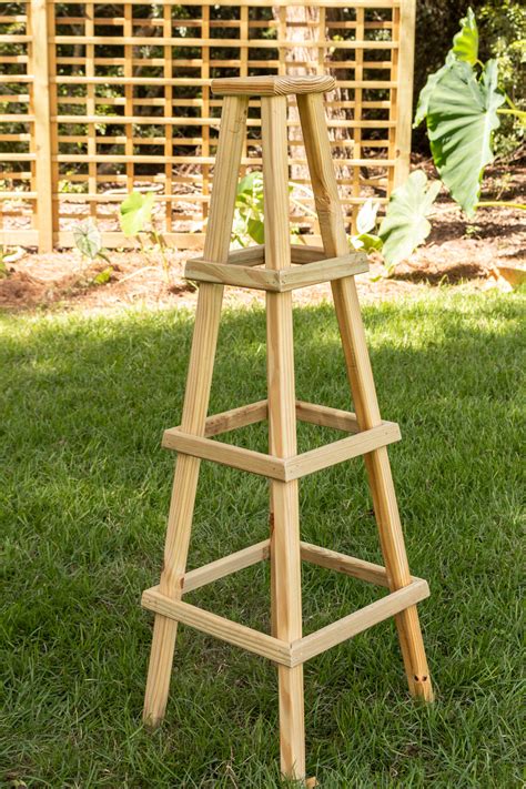 Garden Obelisk Diy Wooden Obelisk Plans Outdoor Projects Diy