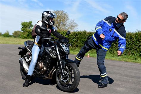 Une Balade De Motards Dans La Roue Des Gendarmes AAMFG