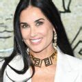 PHOTO Demi Moore à 59 ans en bikini de pin up taille haute elle