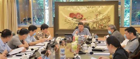 市人大常委会党组召开会议传达贯彻习近平总书记重要讲话精神工作学深悟理念