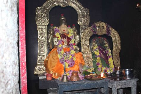 Sri Lakshmi Narasimha Kutumbam Veyyi Nootala Kona