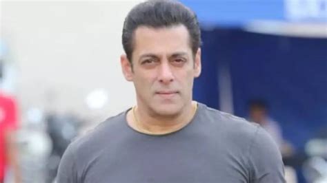 Salman Khan Father Salim Khan Receive Threat Letter Bandra Police