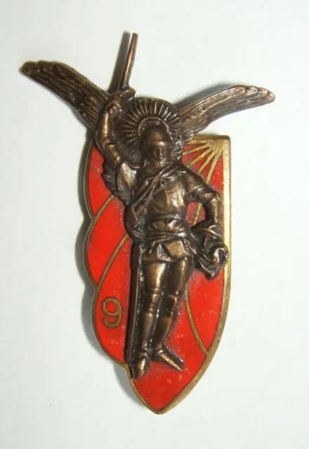 INSIGNE 9 REGIMENT DE CHASSEURS PARACHUTISTES A Bertrand