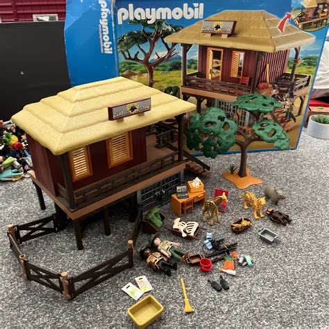 PLAYMOBIL 4826 OAMBATI SAFARI WILDLIFE CARE STATION VGC Not