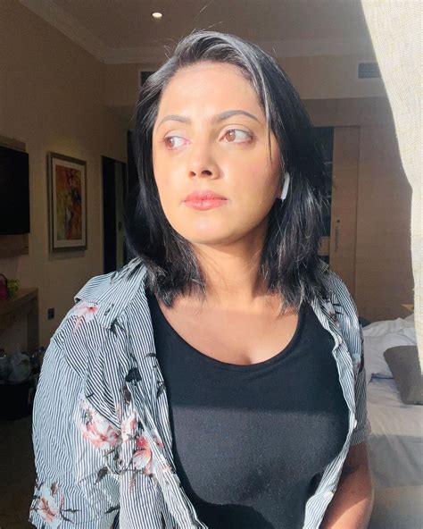 വേറിട്ട ഗെറ്റപ്പിൽ നടി ശ്രീവിദ്യ മുല്ലശ്ശേരി പുത്തൻ ഫോട്ടോസ് കാണാം