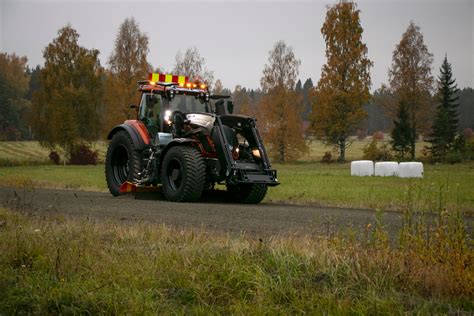 Ciągniki na zamówienie leśne komunalne do pracy w polu w lesie do