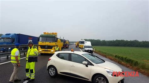 Violento Tamponamento Fra Tir In A21 IlPiacenza