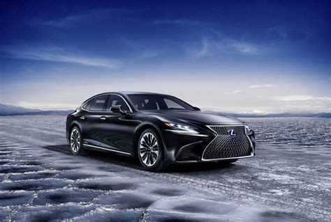 2020 Lexus LS Hybrid Test Drive Review - CarGurus.ca