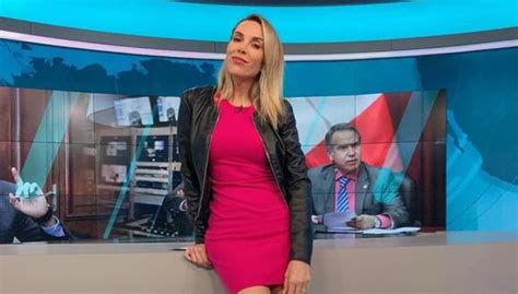 Juliana Oxenford no va más en Latina VIDEO TRENDS EL BOCÓN