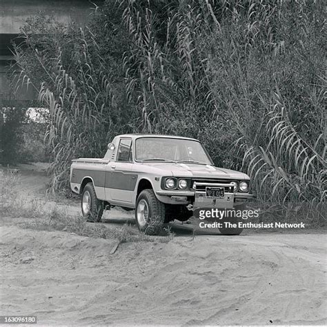 Truck Roll Bar Photos and Premium High Res Pictures - Getty Images