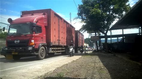 Mobil Truk Besar Bergandengan Seperti Rumah Berjalan YouTube