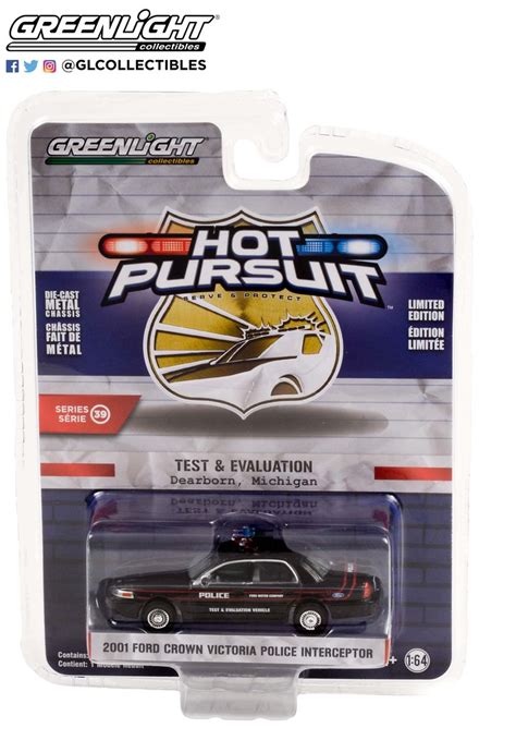 Hot Wheels Crown Victoria Tranetbiologiaufrjbr