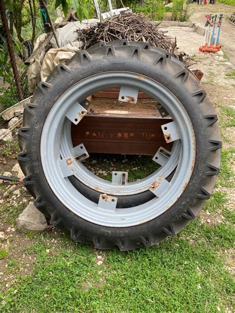 135 Massey Ferguson Motor lastiği jantla beraber Jant ve Lastik