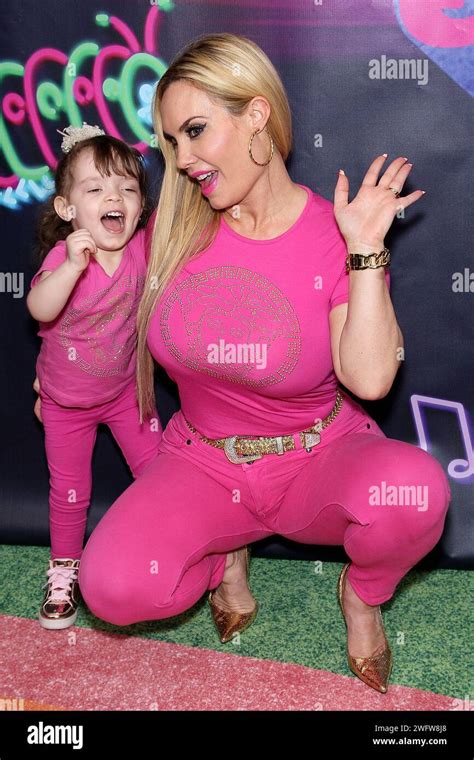 Nicole Coco Austin Hot Hi Res Stock Photography And Images Alamy