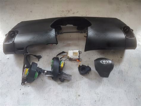 toyota yaris II airbag kokpit sensor pasy tasma za 680 zł z dębica