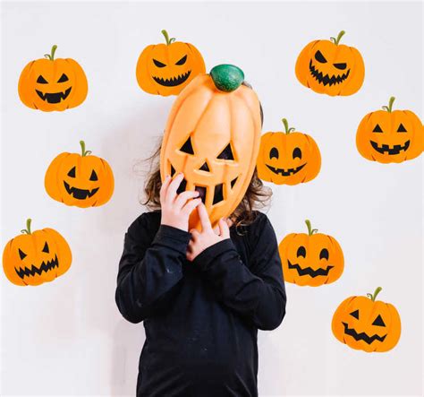 Set Of Pumpkins Halloween Wall Stickers Tenstickers