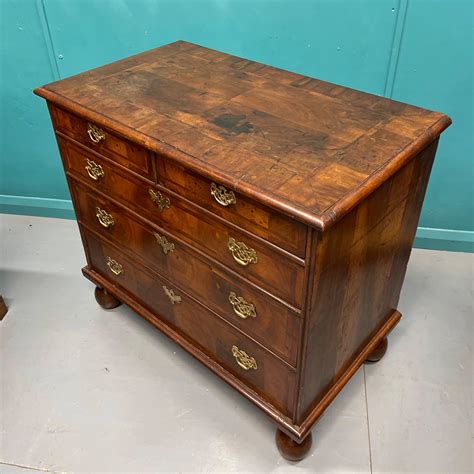 Queen Anne Walnut Chest Of Drawers