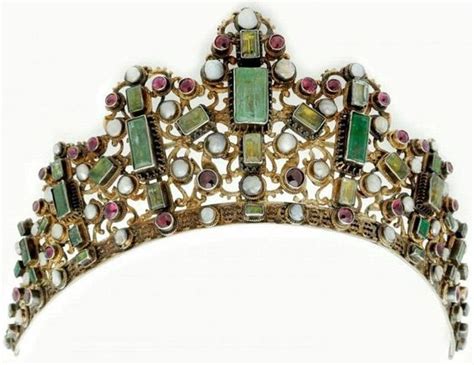 Pin By Massimo Cesarii On Jewelry Tiaras Royal Jewelry Royal Jewels