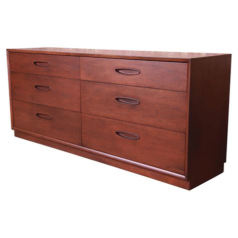 Broyhill Brasilia Mid Century Modern Sculpted Walnut Dresser Or