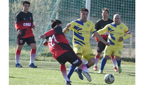 Cosal Cerr La Primera Rueda Como Nico L Der La Prensa Austral