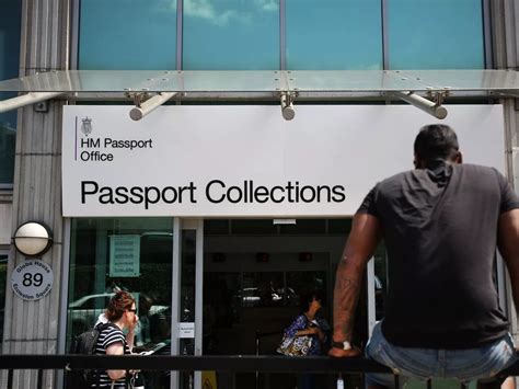 Holidaymakers Urged To Apply For Passports Early Amid Week Waits For