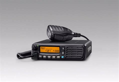 Ic A120e 833khz Mobile Aviation Radio Com Air Store