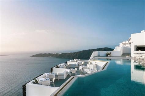 Most Stunning Infinity Pools Around The World