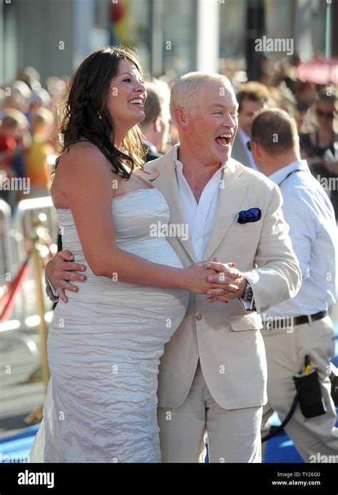 Neal Mcdonough Wife Ruve Robertson Hi Res Stock Photography And Images