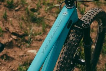 Yeti Cycles ARC C Series C2 29 Bike Silverfish UK