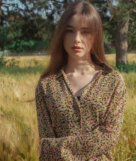 Hot girl Instagram khiến netizen loạn nhịp bởi sắc vóc thiên thần là ai Người đẹp Việt Giải Trí