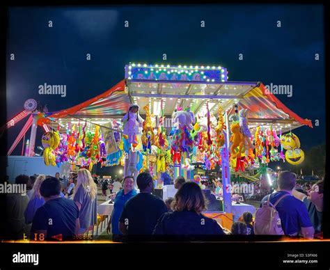 Carnival prizes hi-res stock photography and images - Alamy