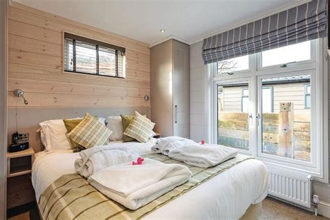 Woodside Bay Lodge Retreat Wootton Bridge Nr Cowes Isle Of Wight