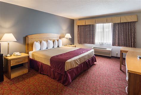 Boarders Inn and Suites in Superior, Wisconsin - Hotel Accomodations Superior, Wisconsin ...