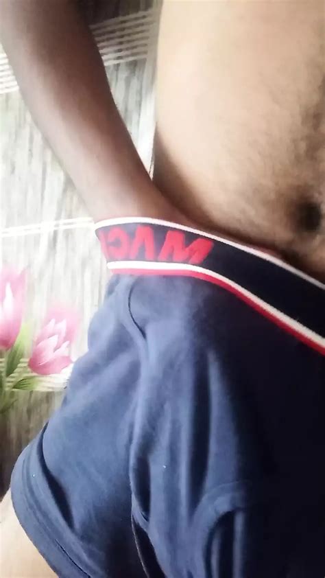 Marathi男孩裸体手淫 Xhamster