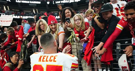 Chiefs Raiders Recap Final Score Kansas City Wins 31 17 In Week 12