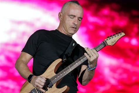 El Gran Retorno De Eros Ramazzotti Latido Infinito Grupo Radiofónico