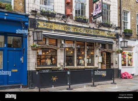 The Two Brewers A Greene King Pub On Monmouth Street Seven Dials