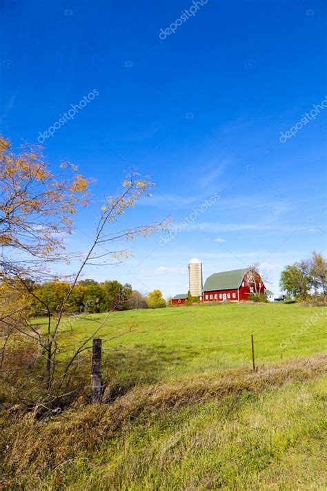 American Countryside With Blue Sky — Stock Photo © maxym #16568269