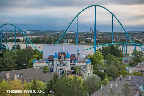 Leviathan At Canada S Wonderland Theme Park Archive