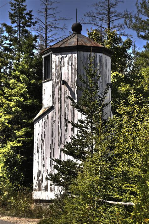 Baileys Harbor Range Lighthouse Photograph by Deborah Klubertanz - Fine Art America