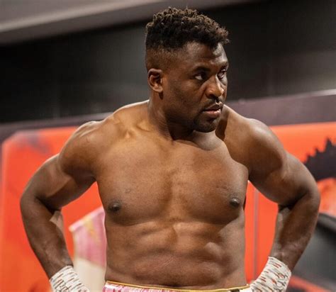 Francis Ngannou Surpreende E Se Declara Zebra Para Duelo Contra Renan