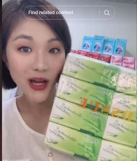 Tissue Girl Jenny Chua Goes Viral For Her Humorous Selling Strategy Philnews