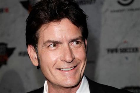 Charlie Sheen Returns To Tv Anger Management