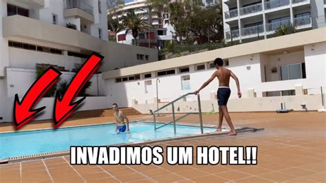 Invadimos Uma Piscina Estrondosos Youtube