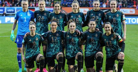 Fu Ball Wm Der Frauen Bei Ard Zdf Sky Und Dazn Wer Zeigt Was